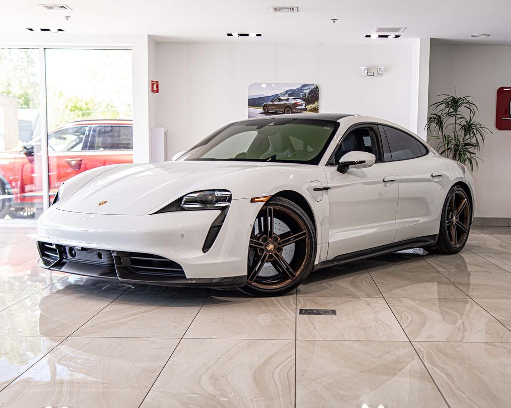2020 Porsche Taycan Turbo S