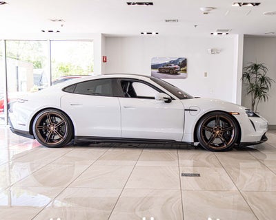 2020 Porsche Taycan Turbo S