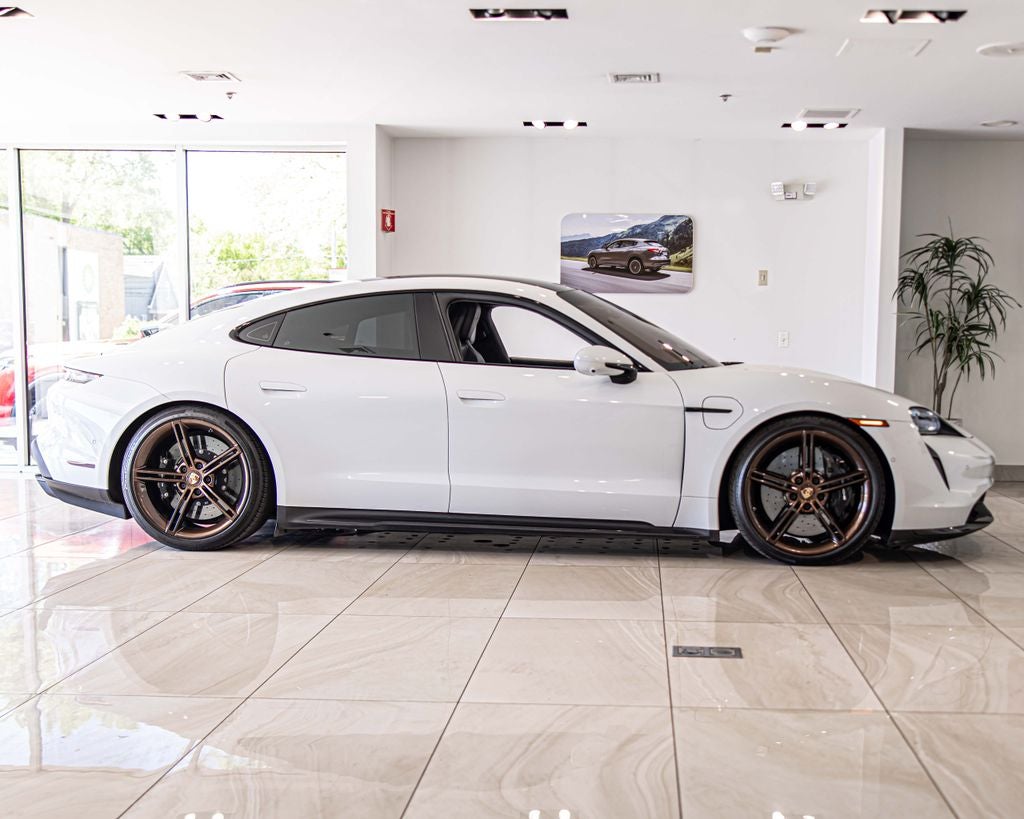 2020 Porsche Taycan Turbo S