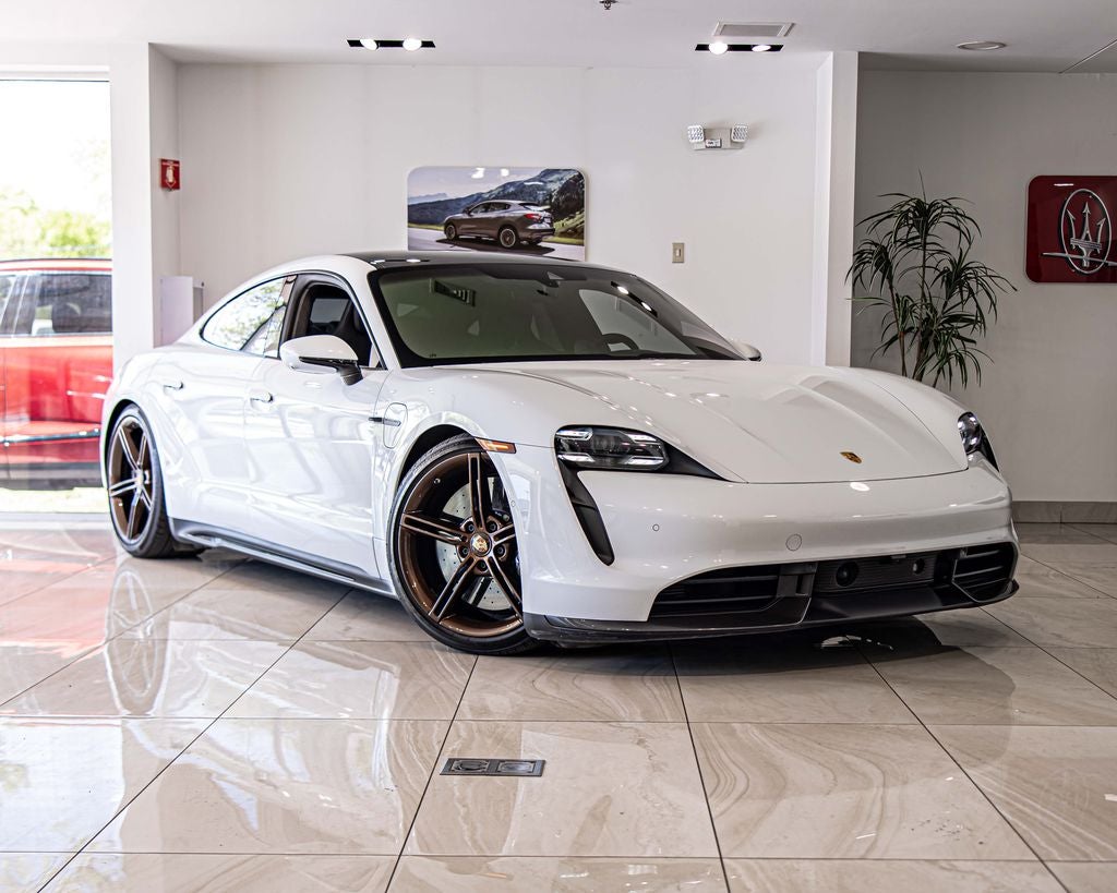 2020 Porsche Taycan Turbo S