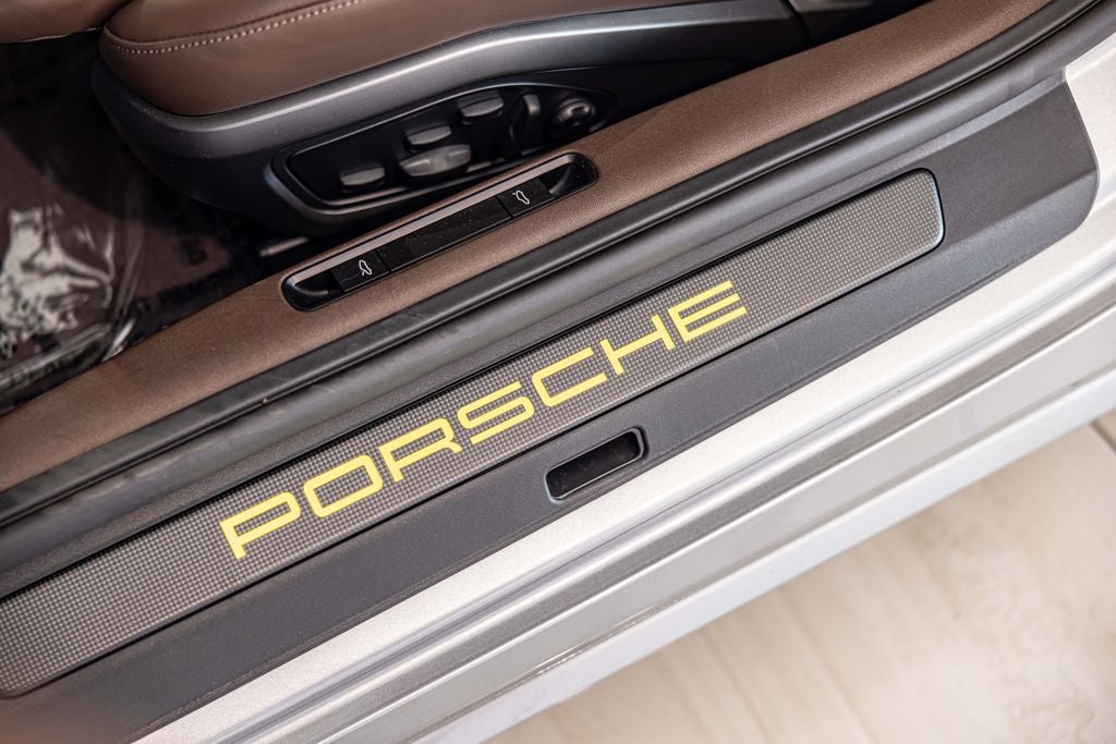 2025 Porsche 911 Turbo S