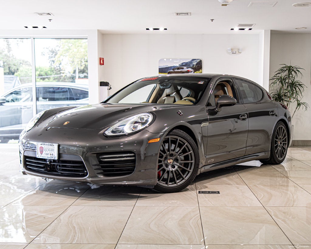 2015 Porsche Panamera GTS