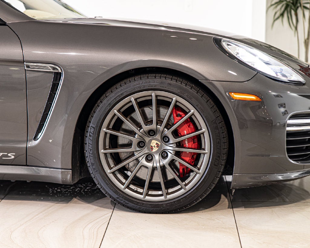 2015 Porsche Panamera GTS