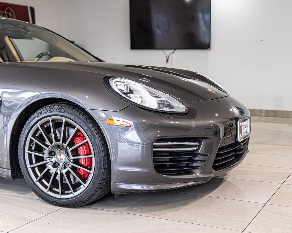 2015 Porsche Panamera GTS