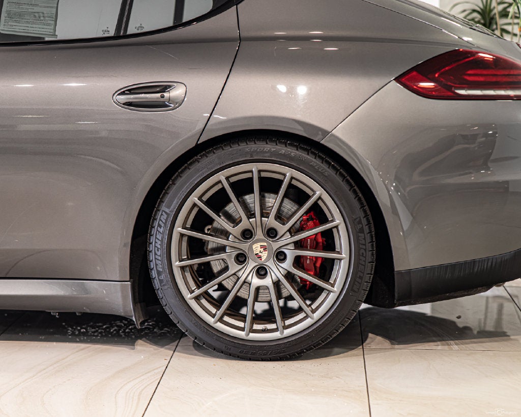 2015 Porsche Panamera GTS