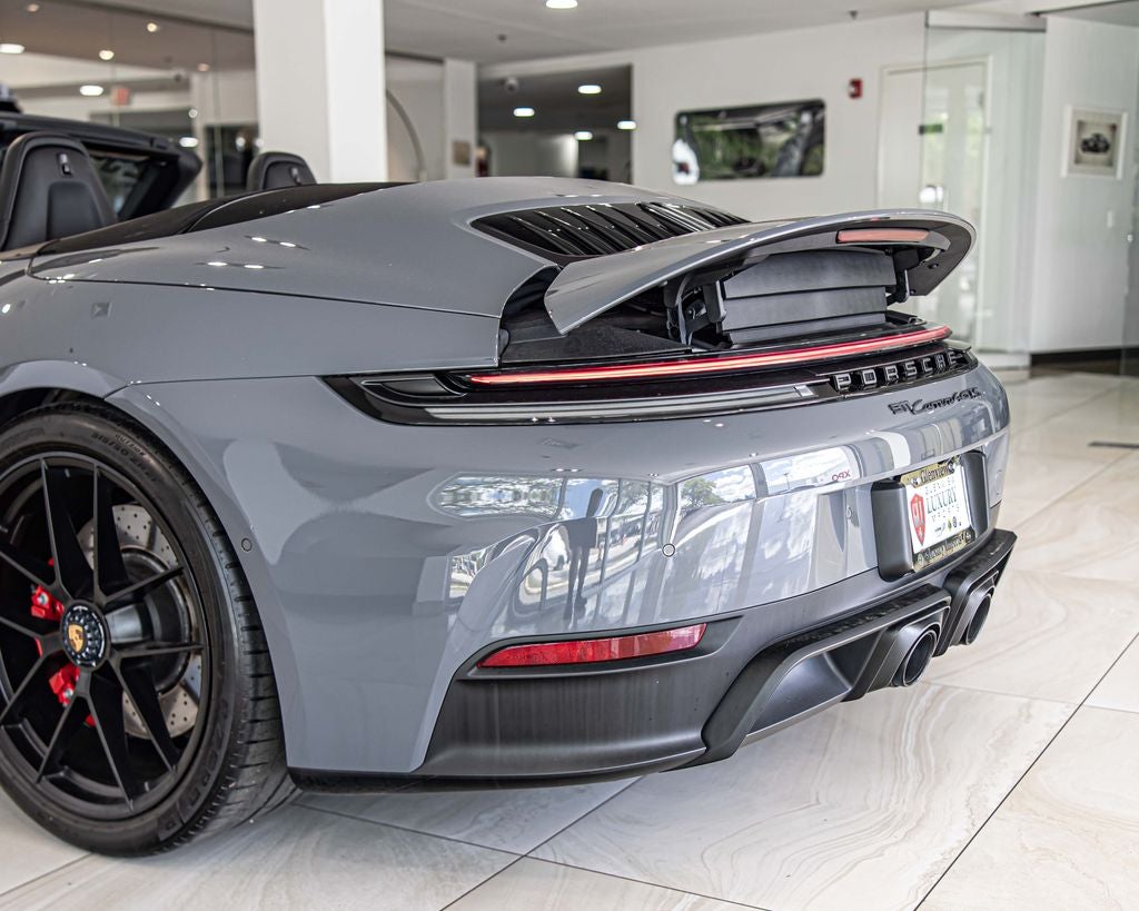 2025 Porsche 911 Carrera 4 GTS