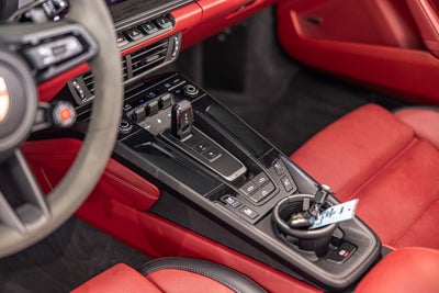 2025 Porsche 911 Carrera 4 GTS