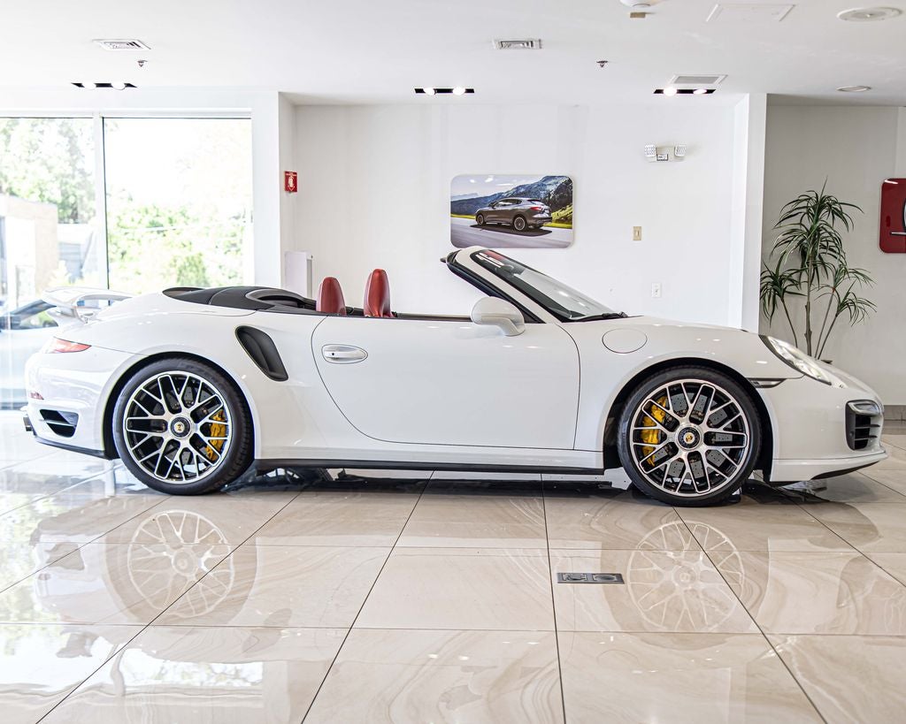2016 Porsche 911 Turbo S