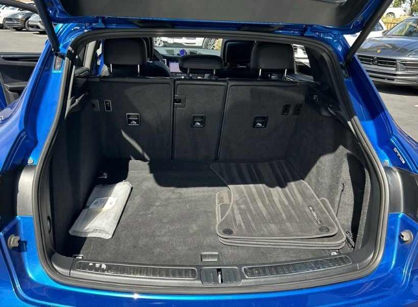 2021 Porsche Macan S