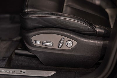 2021 Porsche Macan S