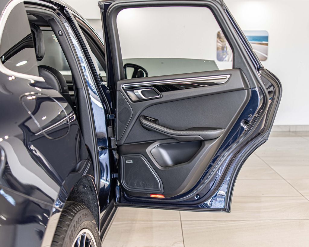 2021 Porsche Macan S