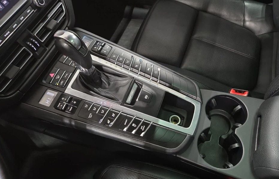 2021 Porsche Macan S