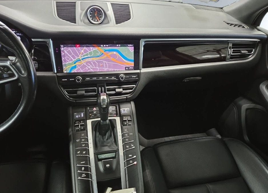 2021 Porsche Macan S