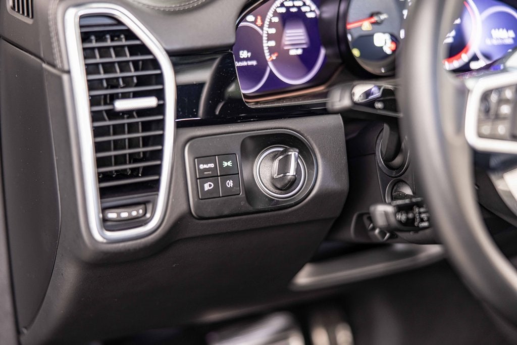 2022 Porsche Cayenne S Platinum Edition