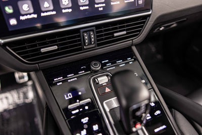 2022 Porsche Cayenne S Platinum Edition