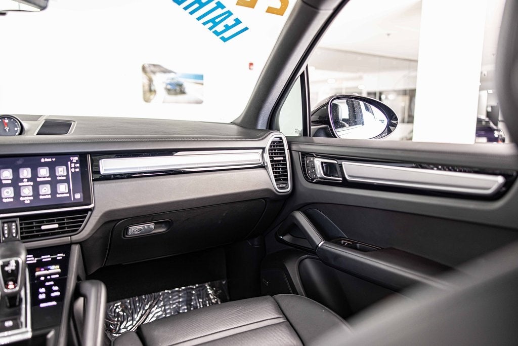 2022 Porsche Cayenne S Platinum Edition