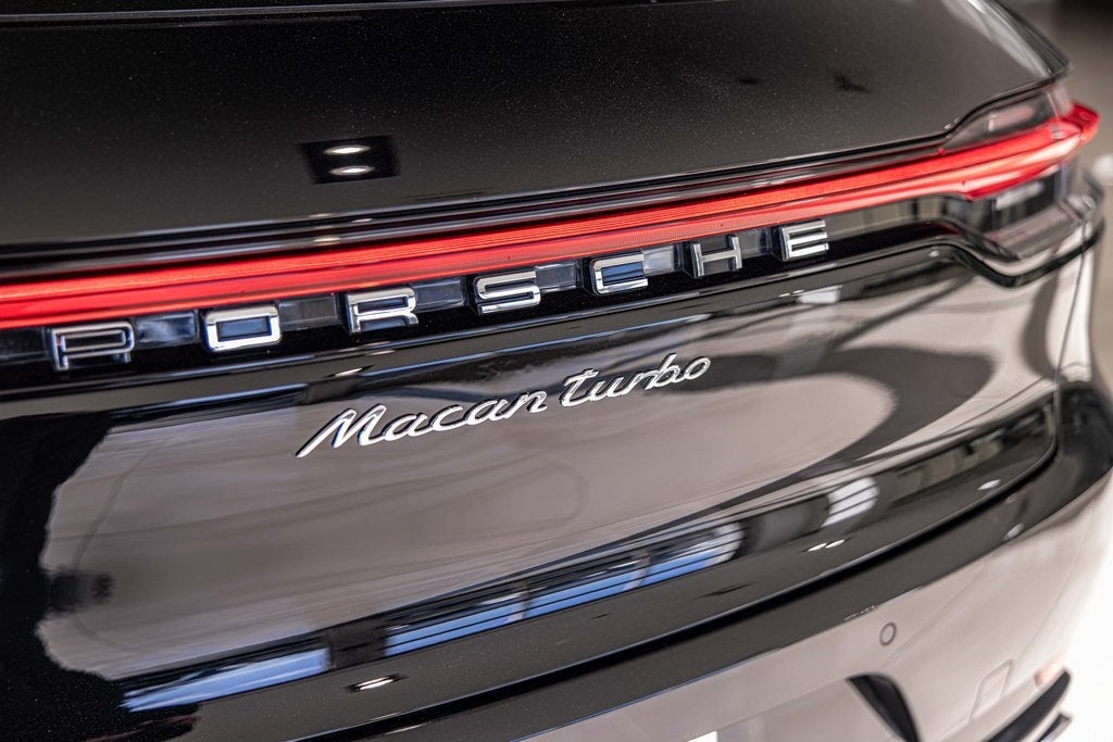 2021 Porsche Macan Turbo