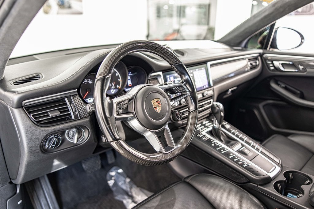 2021 Porsche Macan Turbo