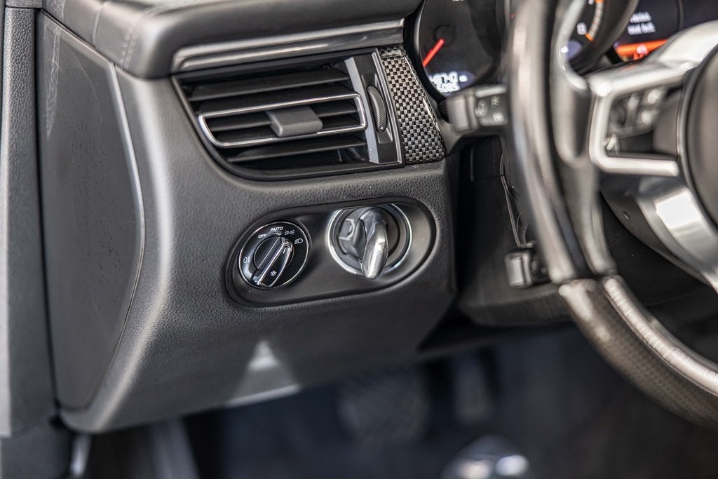 2021 Porsche Macan Turbo