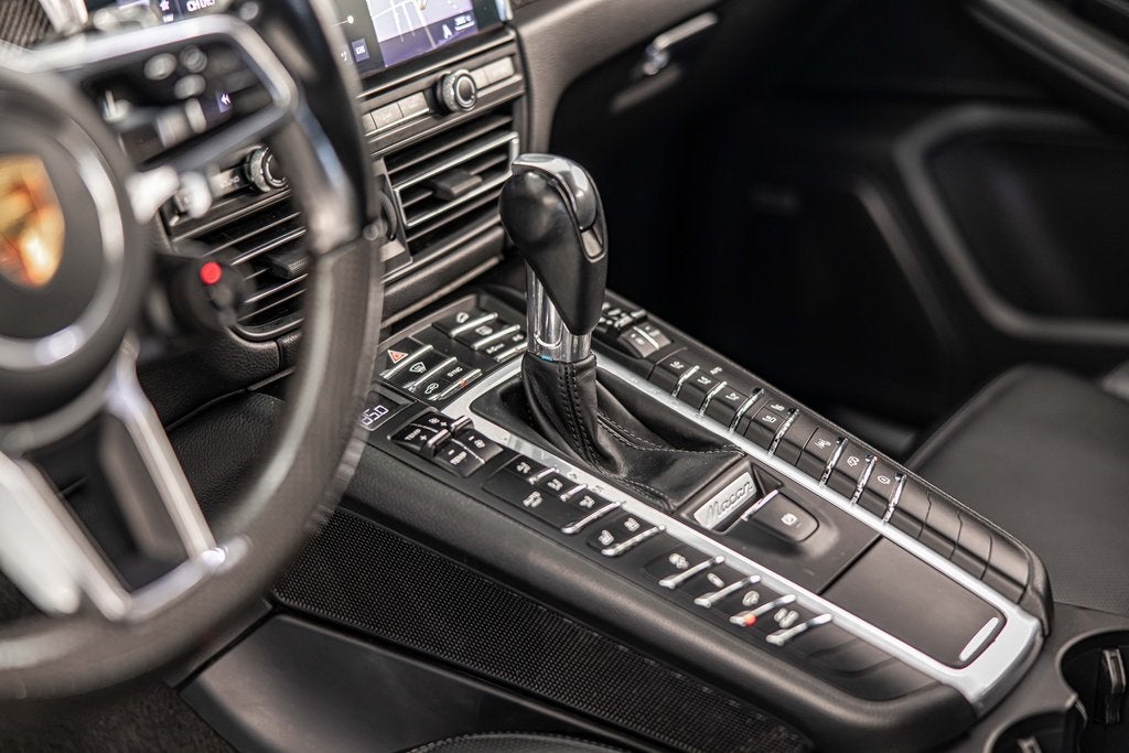 2021 Porsche Macan Turbo