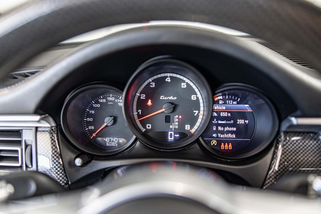 2021 Porsche Macan Turbo