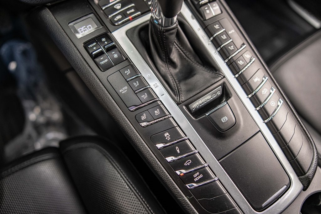 2021 Porsche Macan Turbo