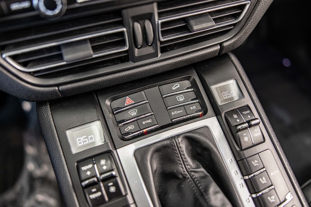 2021 Porsche Macan Turbo