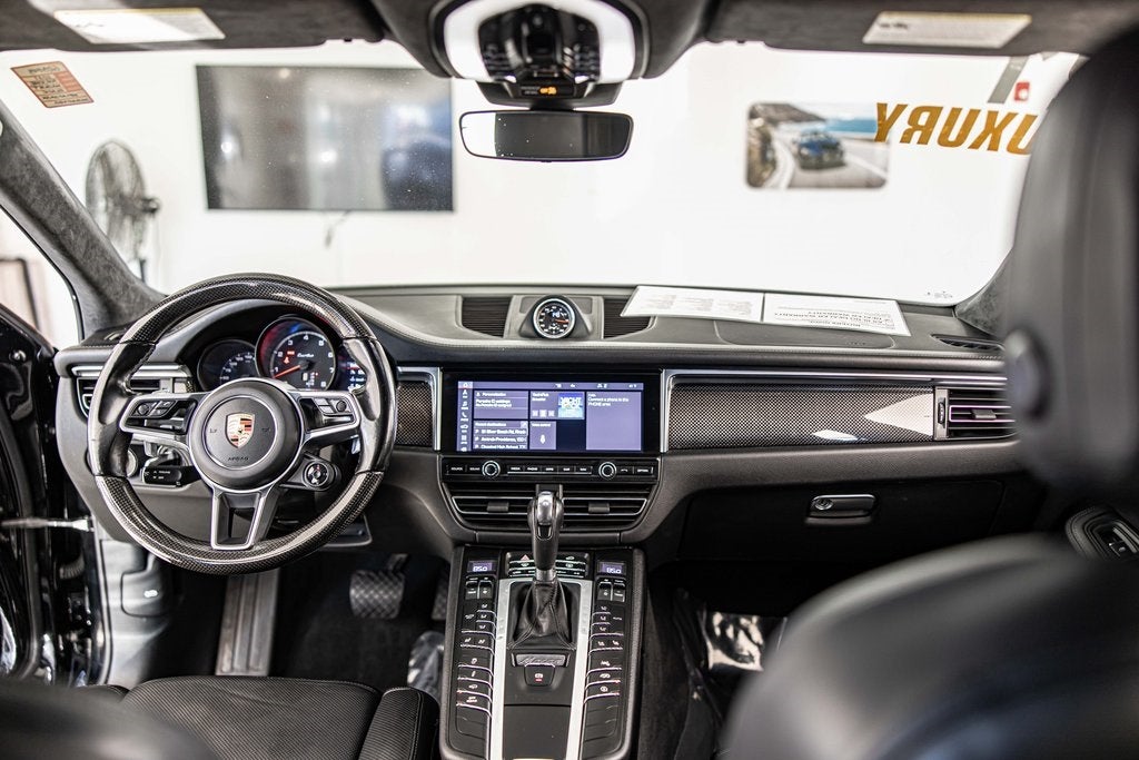 2021 Porsche Macan Turbo