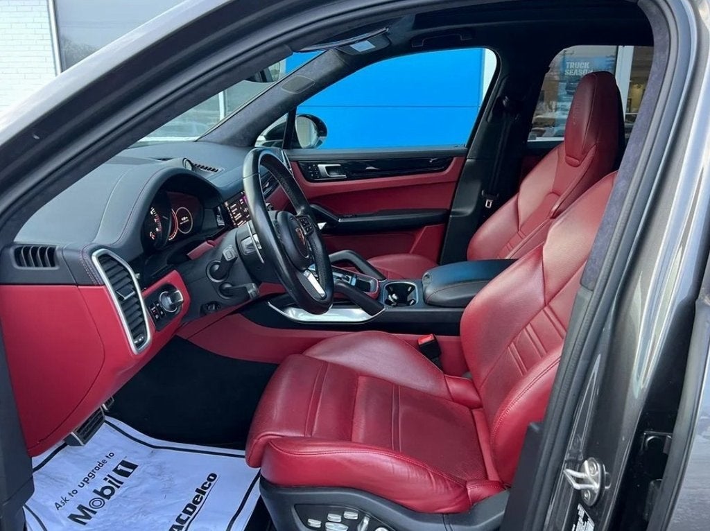 2021 Porsche Cayenne Turbo