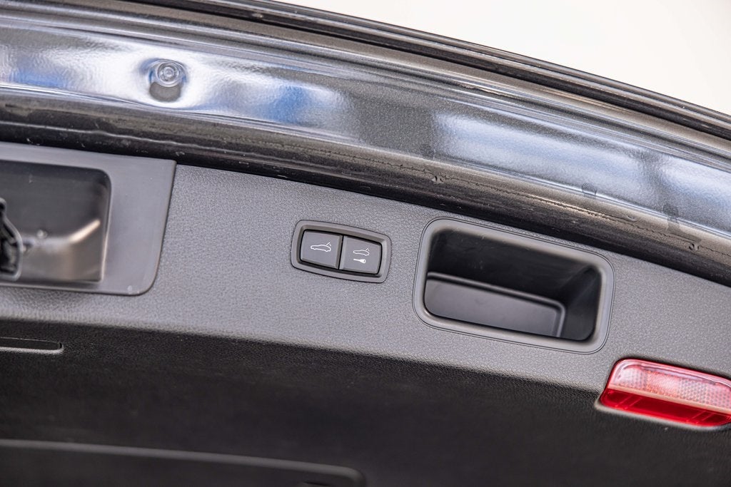 2023 Porsche Macan S