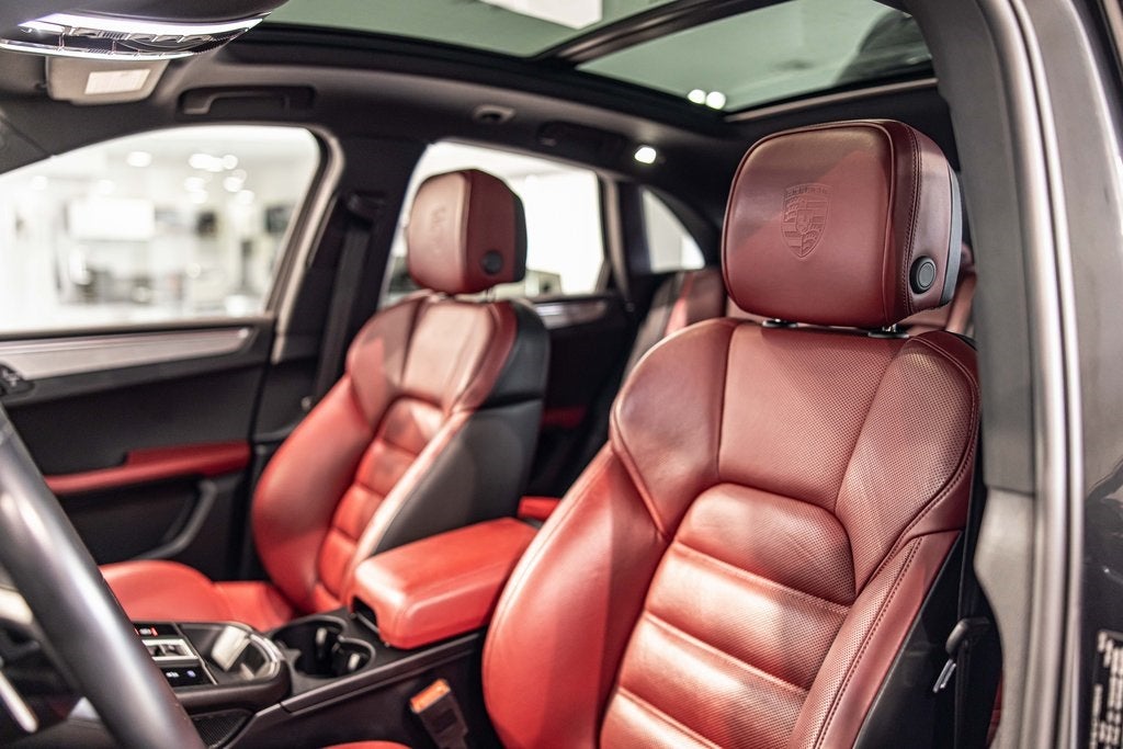 2023 Porsche Macan S