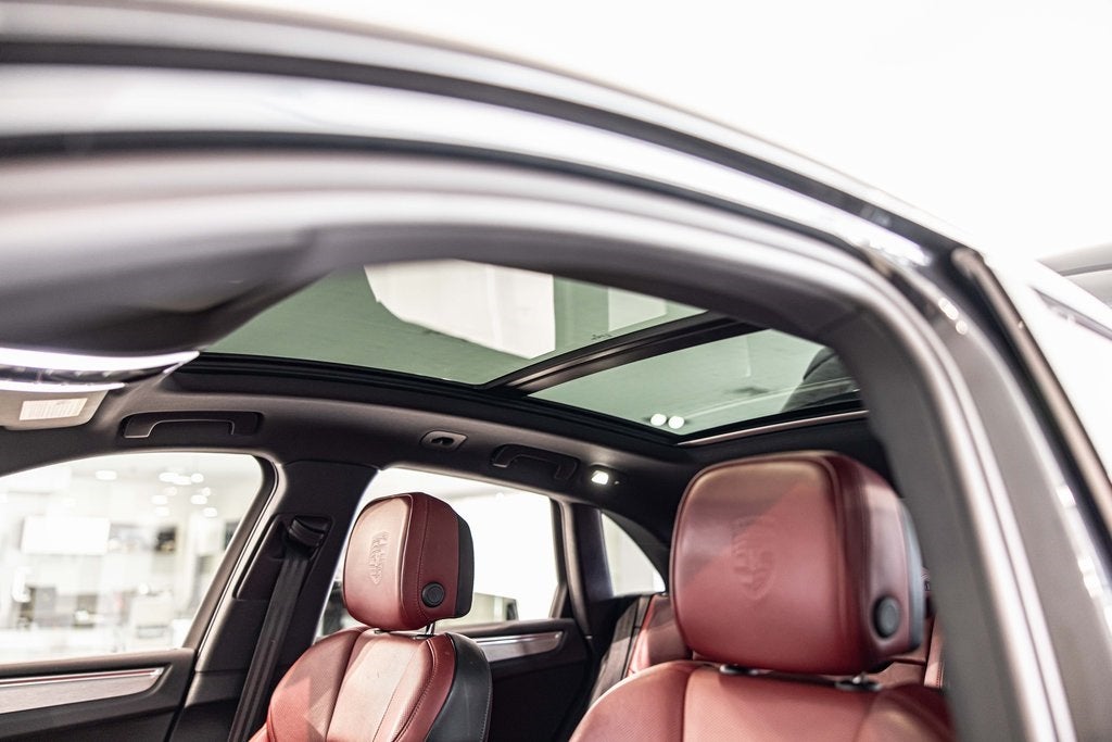 2023 Porsche Macan S