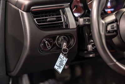 2023 Porsche Macan S