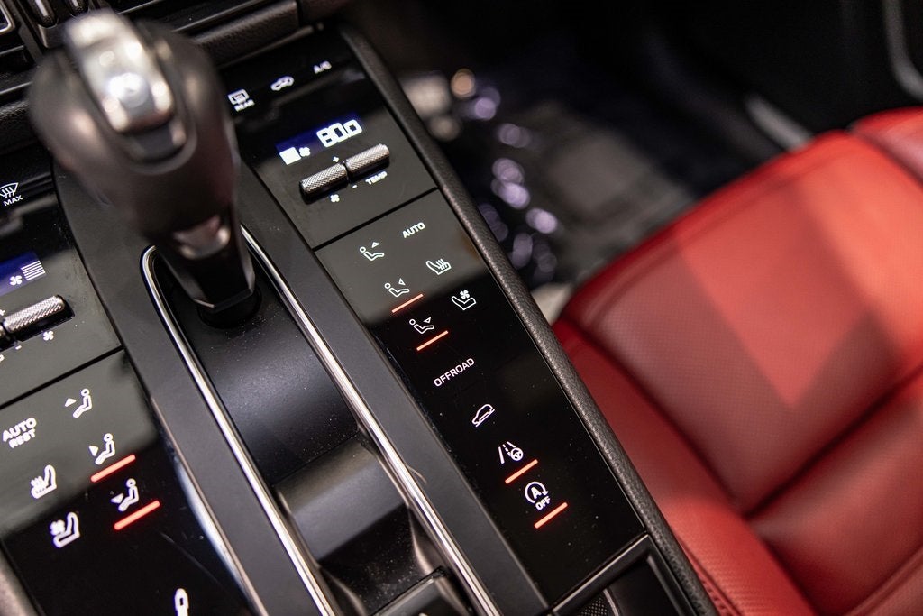 2023 Porsche Macan S