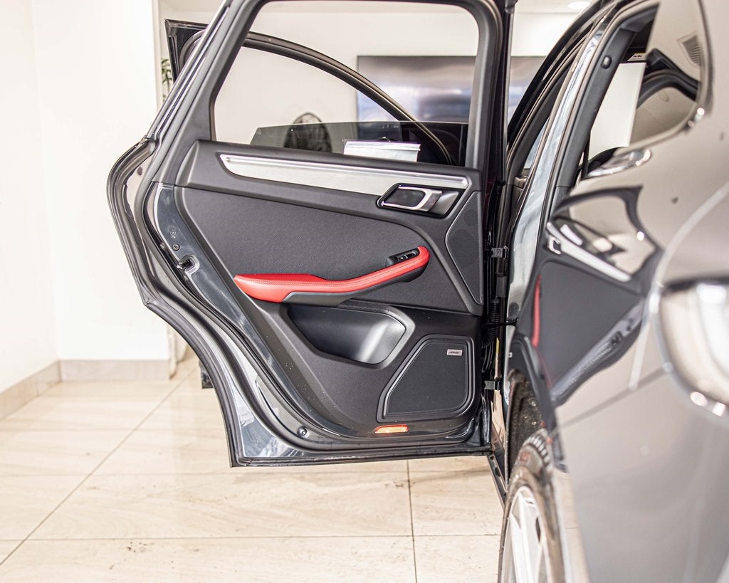 2023 Porsche Macan S