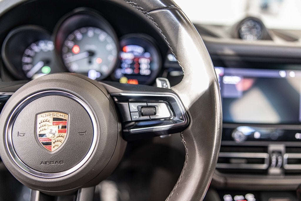 2022 Porsche Macan S