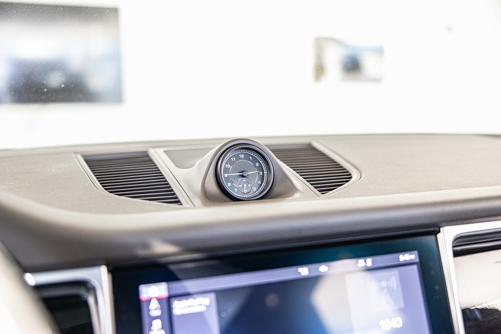 2022 Porsche Macan S