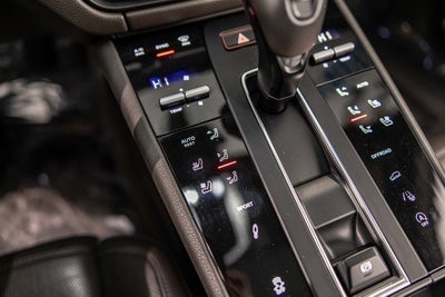 2022 Porsche Macan S