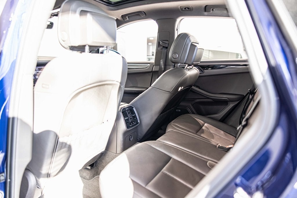 2022 Porsche Macan S