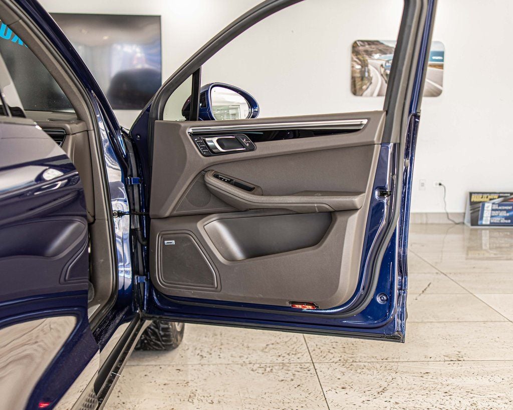 2022 Porsche Macan S