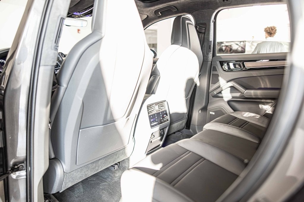 2021 Porsche Cayenne GTS