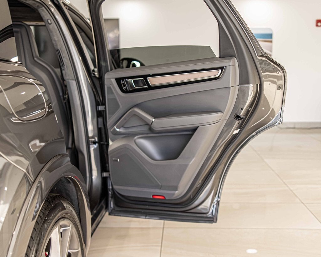 2021 Porsche Cayenne GTS