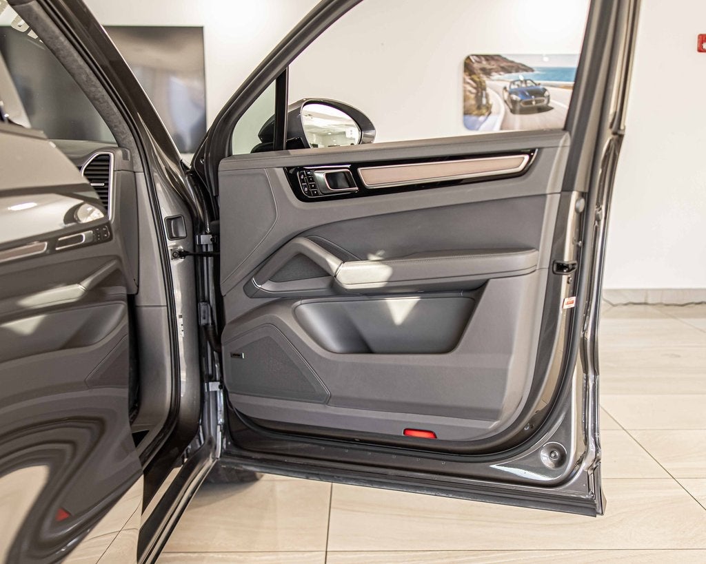 2021 Porsche Cayenne GTS