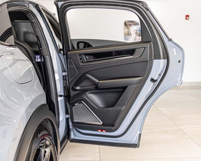 2024 Porsche Cayenne Coupe Turbo GT