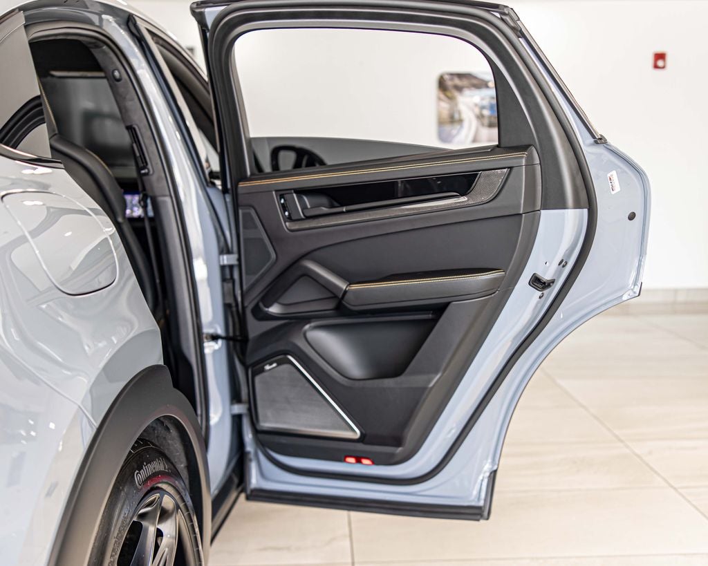 2024 Porsche Cayenne Coupe Turbo GT