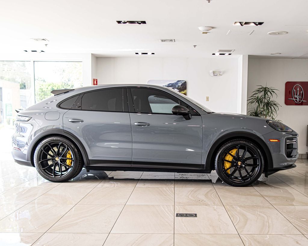 2024 Porsche Cayenne Coupe Turbo GT