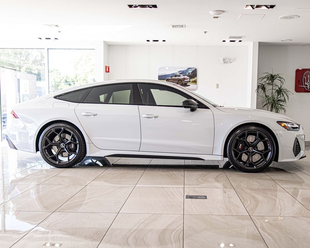 2025 Audi RS 7 performance 4.0T quattro