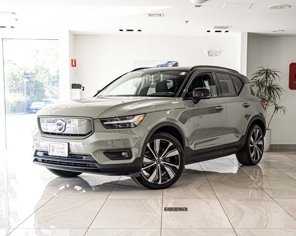 2021 Volvo XC40 Recharge Pure Electric P8