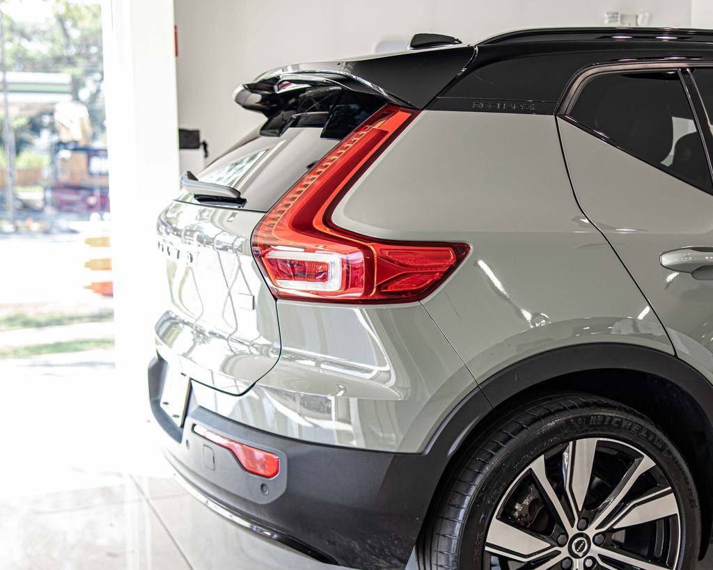 2021 Volvo XC40 Recharge Pure Electric P8