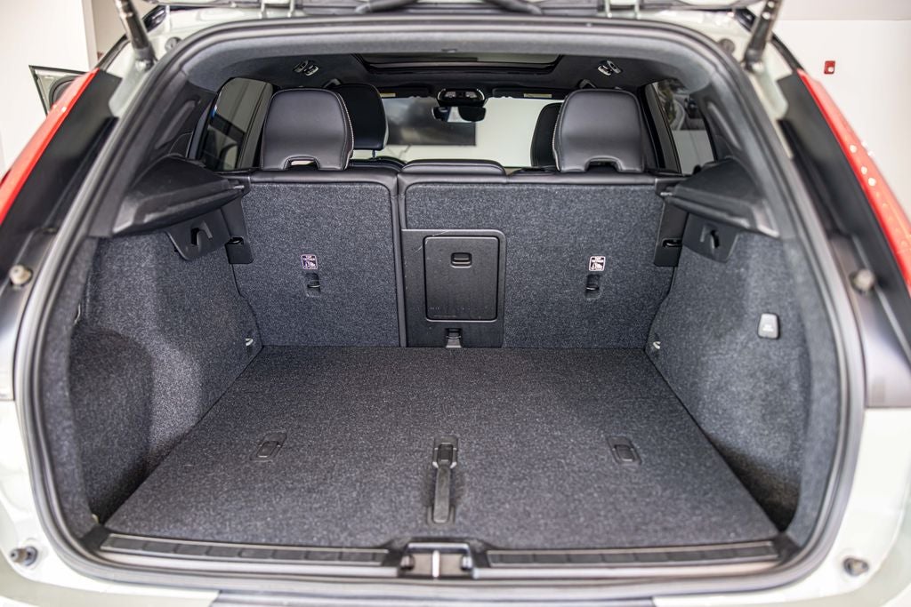 2021 Volvo XC40 Recharge Pure Electric P8